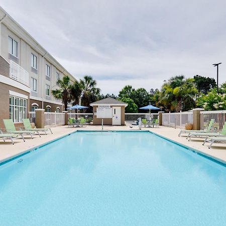 Holiday Inn Express Hotel & Suites Dublin By Ihg Εξωτερικό φωτογραφία