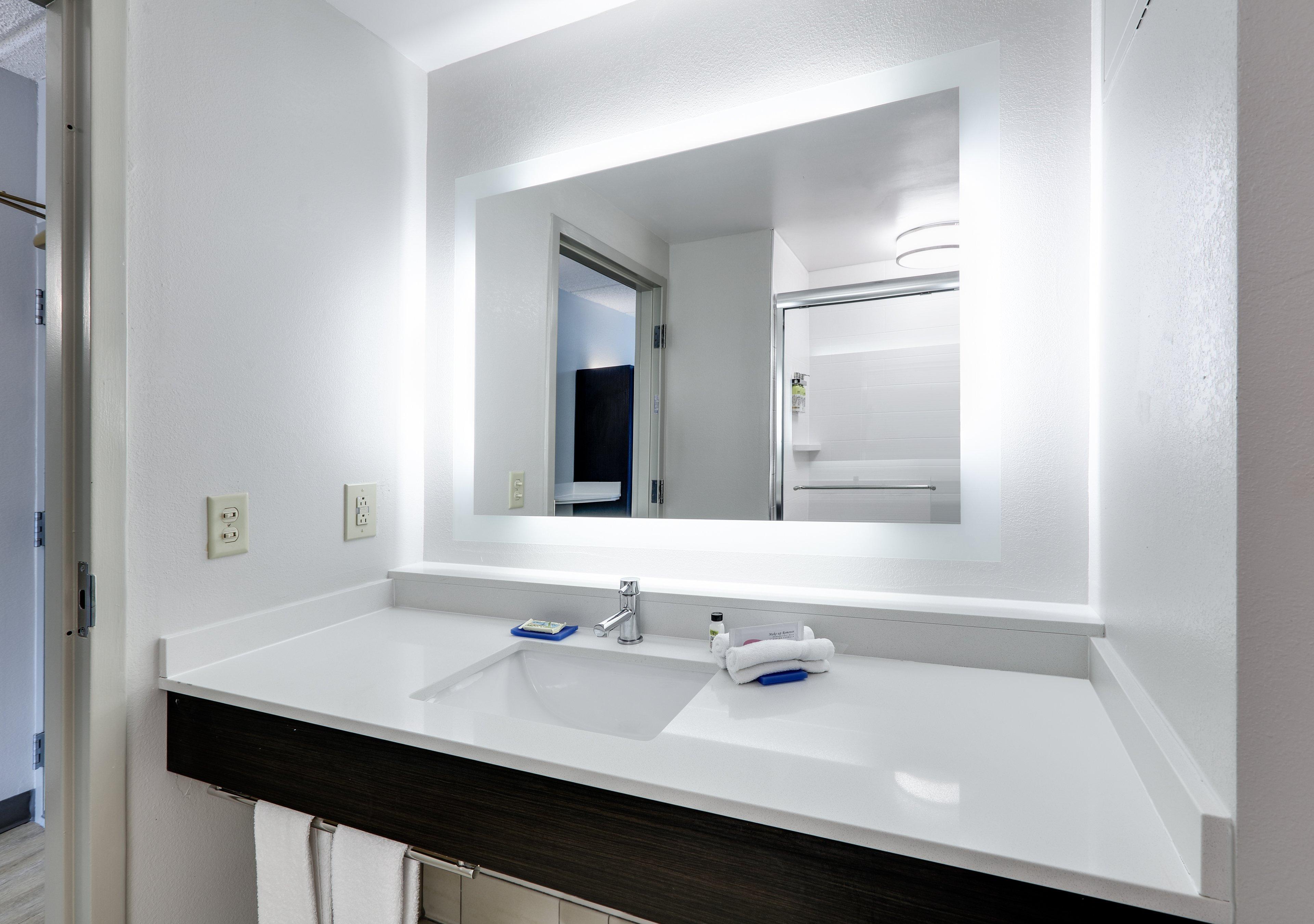 Holiday Inn Express Hotel & Suites Dublin By Ihg Εξωτερικό φωτογραφία