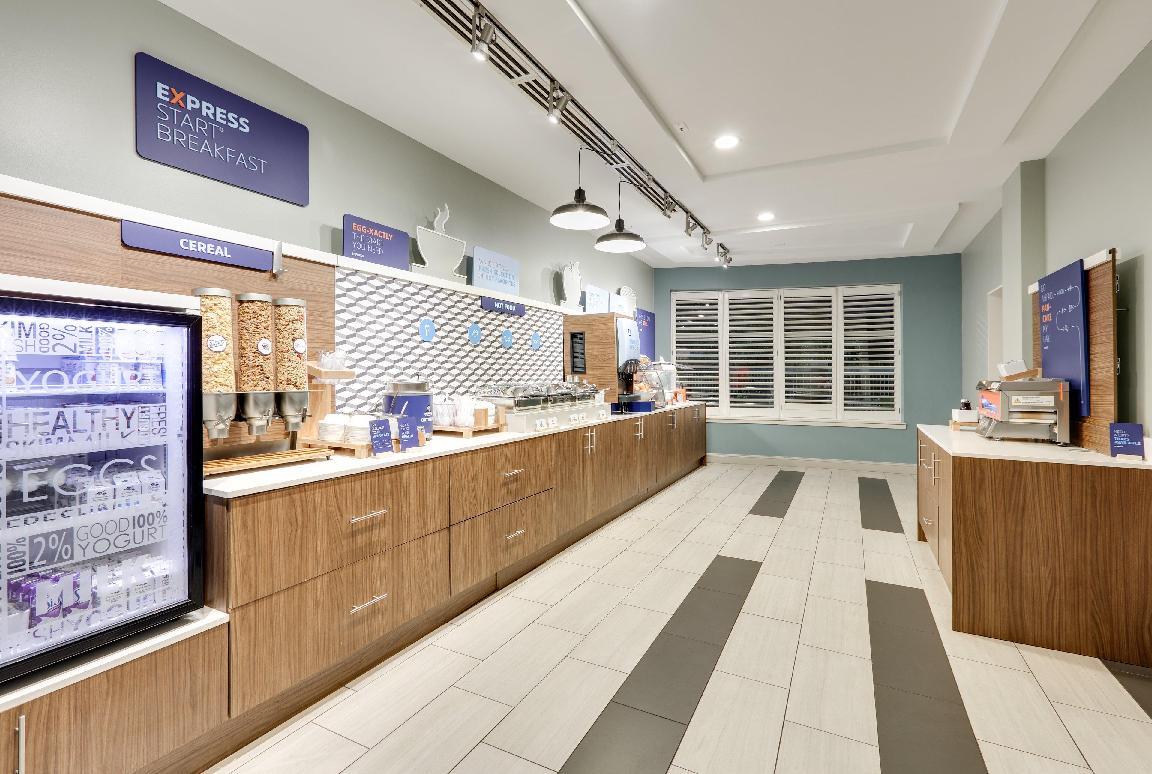 Holiday Inn Express Hotel & Suites Dublin By Ihg Εξωτερικό φωτογραφία