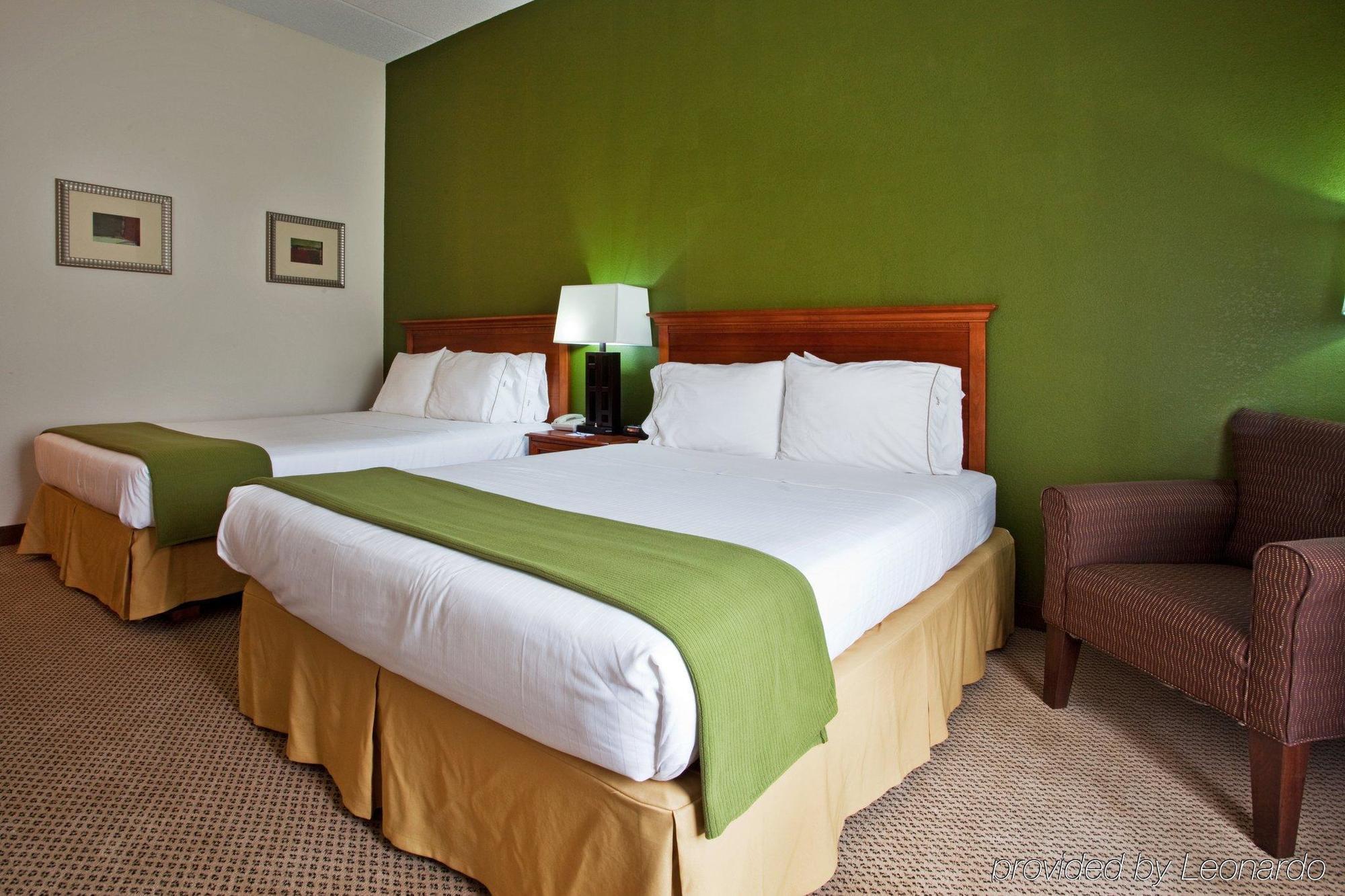 Holiday Inn Express Hotel & Suites Dublin By Ihg Δωμάτιο φωτογραφία