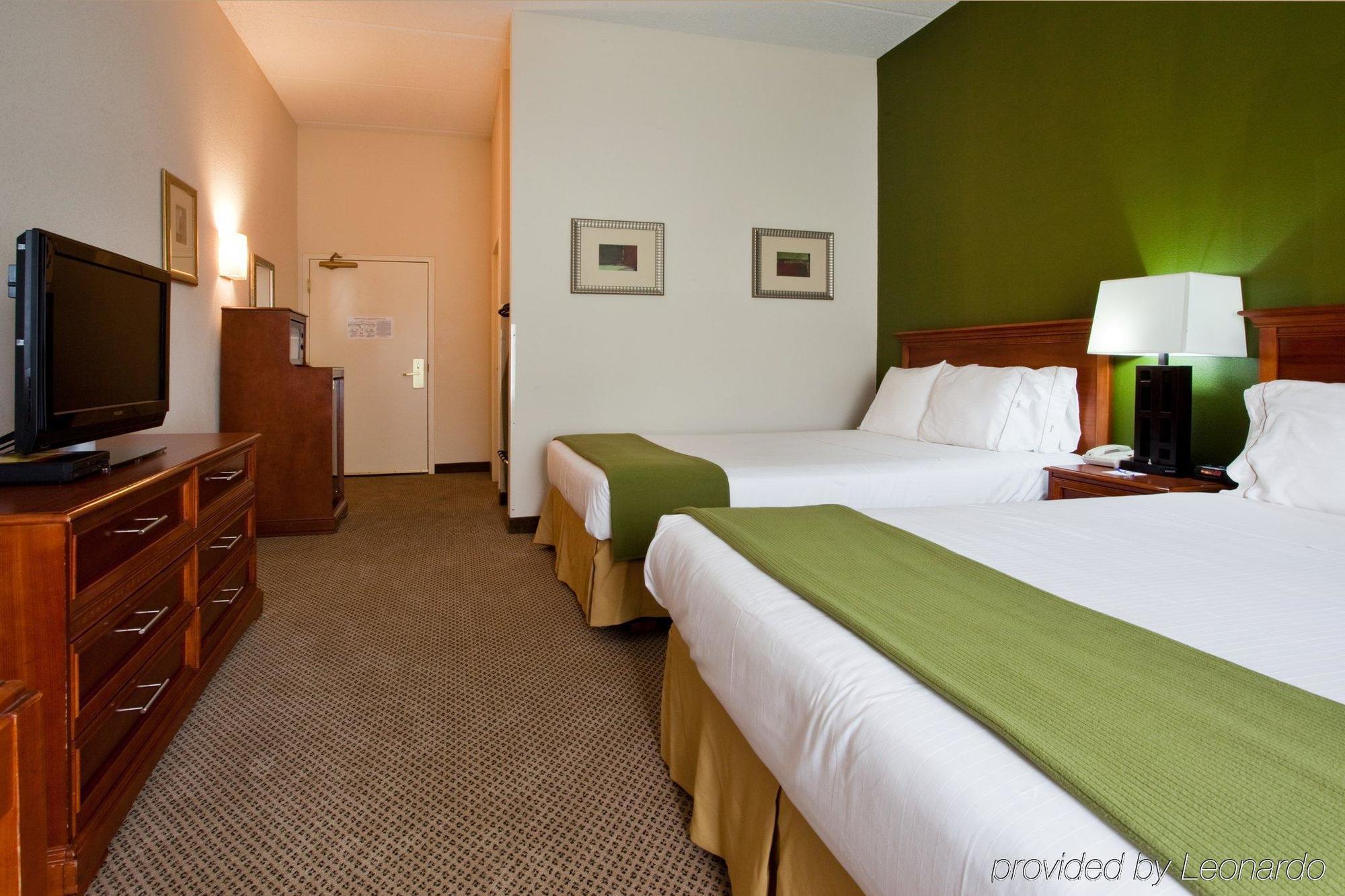 Holiday Inn Express Hotel & Suites Dublin By Ihg Δωμάτιο φωτογραφία